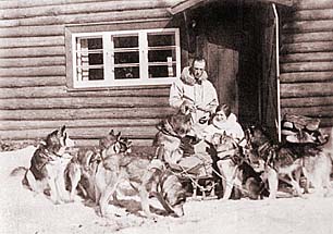 Myrle and Harry Wheeler with Seppala Siberian Huskies from Seppala Kennels in the 1940s.